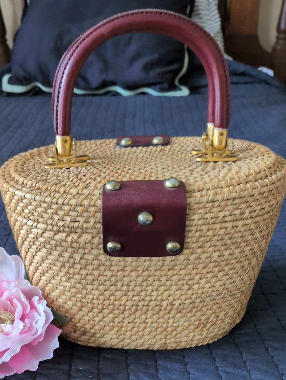 Loredana Nantucket Basket Style Bag - Picture 2 of 7